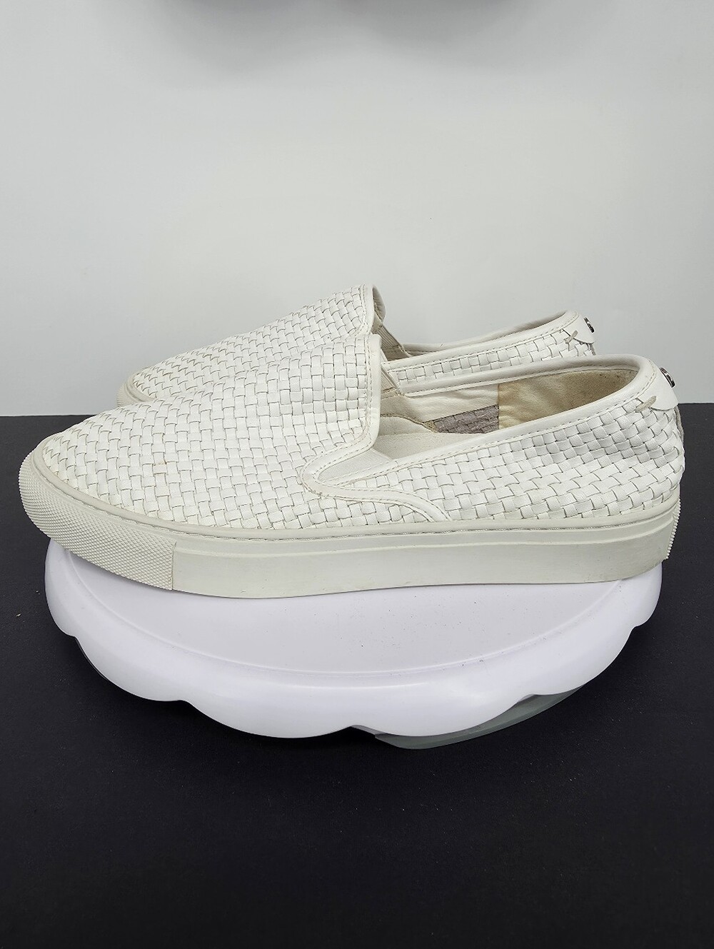J/Slides NYC White Woven Leather Slip On Platform Sneakers Shoes Women's Size 10